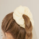 CUSHIONY BIG HAIR SCRUNCHY (IVORY)
