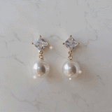 ダイアモンドパールピアス