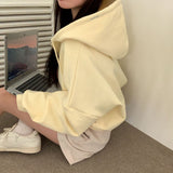 エンブロイダリー２wayフーディジップアップ
