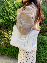 me abrace Canvas embroidered shoulder bag