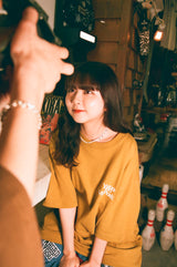 ユニバーサルリミックスロゴコラボレーションSS Tシャツ / Universal remix logo collaboration SS tee I Younger Song x mahagrid