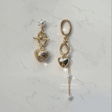 ハートアンドチェーンピアス / Heart and Chain Piercing - Gold Color