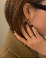 LUSTER EARRING