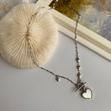マザーオブパールハートトグルバーネックレス / eg White mother-of-pearl Heart Toggle Bar Necklace