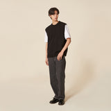 ROUND NECK KNIT VEST_BLACK (6610805719158)