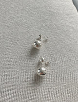 ハーフアンドボールピアス