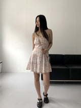 カエルレタリングストラップスリーブレスミニワンピース/ Karel lettering string sleeveless mini dress