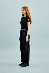 スモールチェリークロップ丈のTシャツ／SMALL CHERRY CROP T-SHIRT [BLACK]