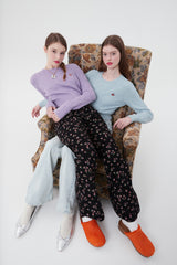 スモールチェリークロップ丈ニット／SMALL CHERRY CABLE CROP KNIT [LIGHT LAVENDER]