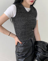 [MADE] Tami V-Neck Crop Knit Vest