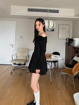 ブラックオフショルダーヒドゥンドレス