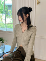 Nalky Bokashi V-neck slit long-sleeve knit