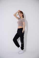 プレーン オフショルダー クロップ Tシャツ / TOP(9393) Plain Off Shoulder Crop Tee
