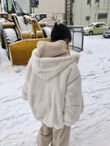 チトセファーフードジップアップ