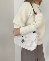 ツキステッチチェーンレザーショルダーバッグ/Tsuki Stitch Chain Leather Shoulder Bag