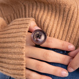 シグネイチャーボタンウィズニットリング/Merry,Motive signature button with knit ring (Wine)