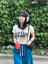 Waist slit lettering t