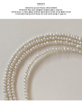 TINY PEARL NECKLACE