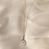 ジャンヌデイジーネックレス/Jeanne Daisy Necklace