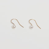 14K ゴールドフィルドホッククリームパールピアス/14K goldfilled hook cream pearl earring (5mm)
