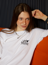 ヒュージレストロゴTシャツ