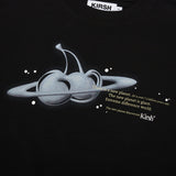 チェリープラネットグラフィッククロップスウェットシャツ / CHERRY PLANET GRAPHIC CROP SWEATSHIRT [BLACK]