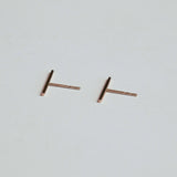 [シングルピアス]14Kゴールドバーピアス/ [single earring]14K gold bar earring