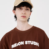 RE:ON LOGO T-SHIRT (BROWN)