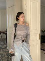 Belua off-shoulder long-sleeved tee