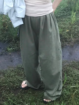 Favor two tuck pants 