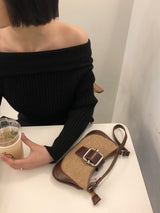 ドレープフェミニンショルダーコルギニット