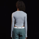 Dリング カットアウト ウォーマー クロップ ニット / D RING CUT-OUT WARMER CROP KNIT (SV)