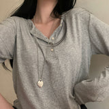 リブドボタンラウンドTシャツ