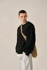 REVERSE PATTERN SWEATSHIRT-BLACK