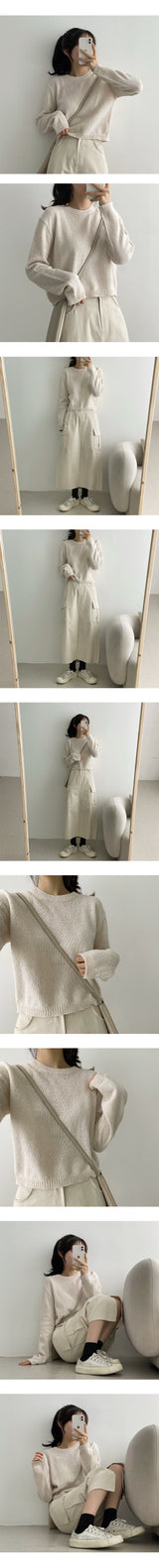 ビーズハーフクロップドラウンドニットウェア / Beads Half Cropped Round Knitwear