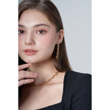 TWIST GOLD CHAIN EARRING (6618489946230)