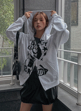 (UNISEX)パンクオーバーフィットフード