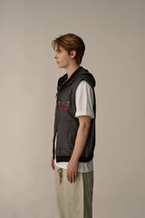 LETTERING DENIM HOODED VEST(BLACK)
