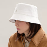 VA Stud Basic Bucket Hat / White