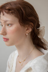 カラーポイントミニカーブピアス/Color point mini curve 'gold' earring (4colors)