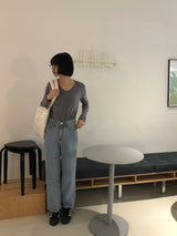ミュートストレートデニム