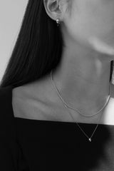 Curve Earrings (ONYX)