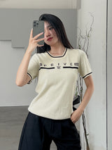 プリヴェバーロゴニッティドクロップドTシャツ / PRIVÉ BAR LOGO KNITTED CROPPED T-SHIRT - CREAM