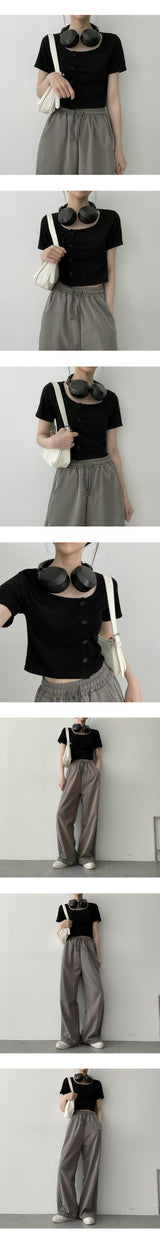 ロレーヌボタンクロップドショートスリーブTシャツ / Lorraine button cropped short sleeve T-shirt