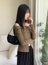 Iku striped button slit off-shoulder long sleeve T-shirt