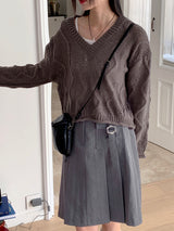 Siren Wave Punching Layered V-neck Cropped Long-Sleeved Knitwear