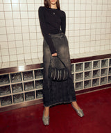 デニムカットオフショルダーバッグ / DENIM CUT-OFF SHOULDER BAG (BLACK)