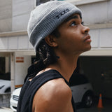 シグネチャーレタリングビーニー /SIGNATURE LETTERING BEANIE-GRAY