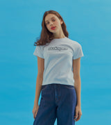 クロップウィズロゴ/AQO CROP WITH LOGO WHITE (4432804216950)