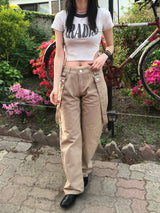 Waist slit lettering t